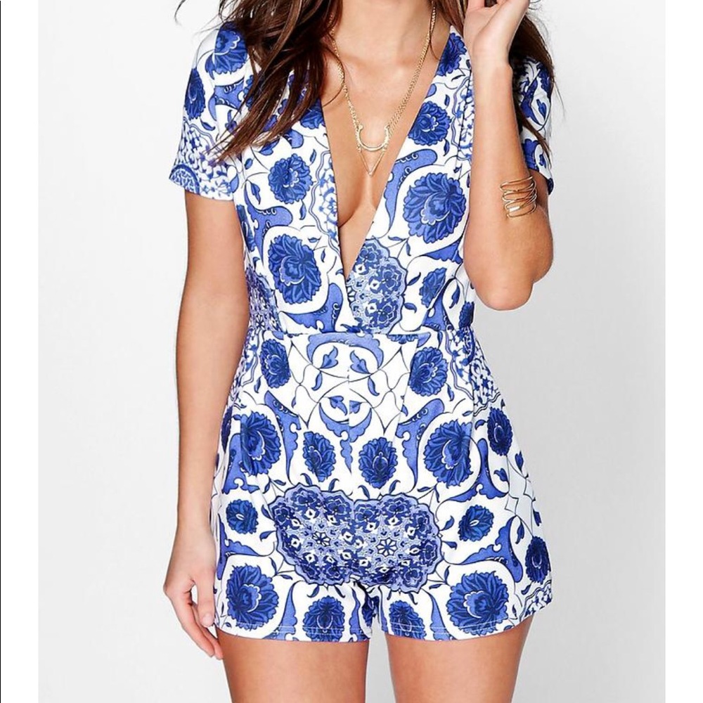 Boohoo Porcelain Print Plunge Front Playsuit